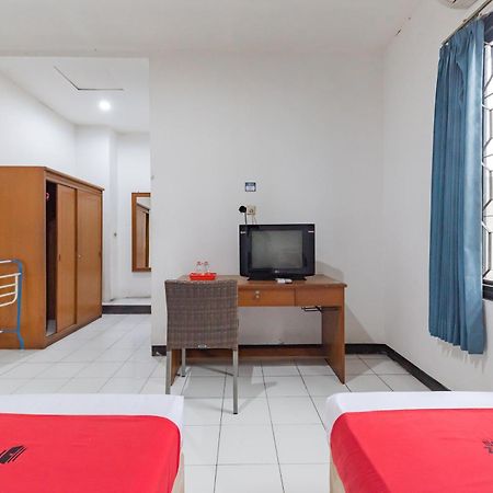 Reddoorz Near Taman Kota Lapang Merdeka Sukabumi Dış mekan fotoğraf